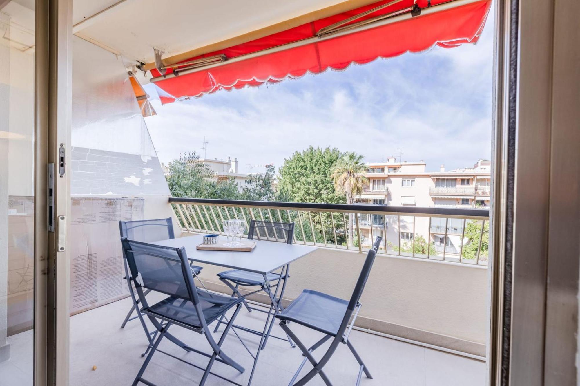 Cozy 1 Bedroom Apartment 5 Min From The Center Cannes Exterior photo